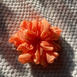 NWT Oversized Chiffon Scrunchie, UO